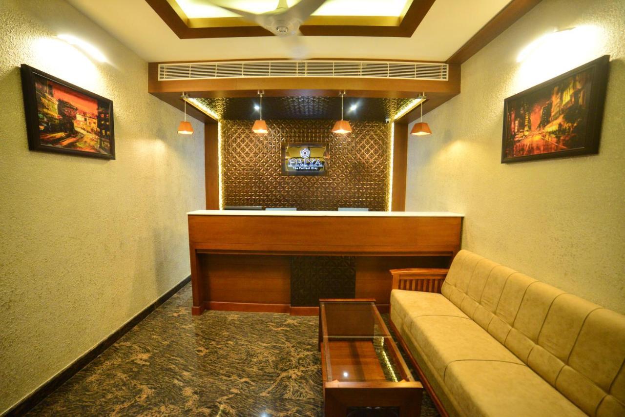 Hotel Priya Kottakkal Exterior photo